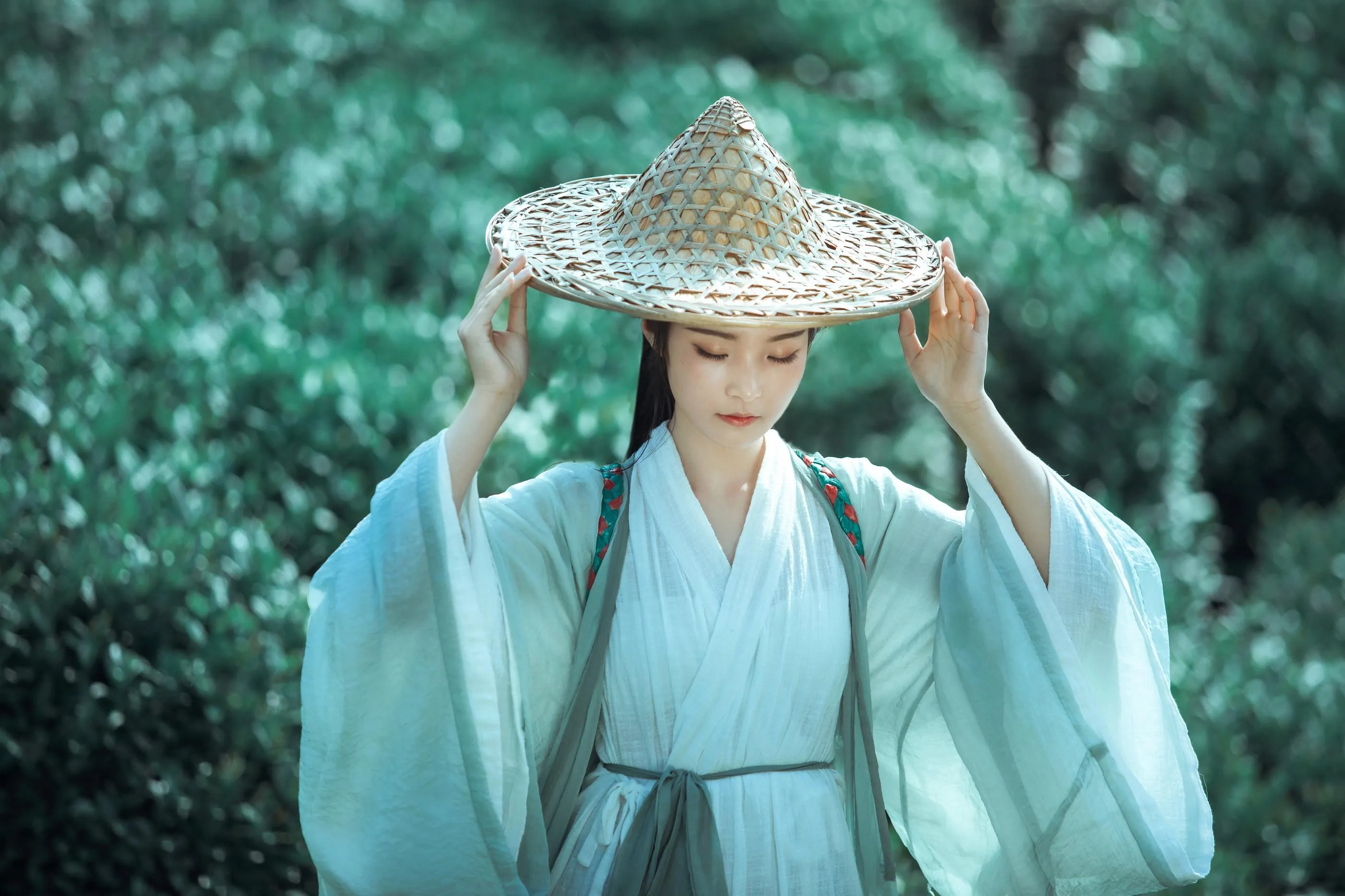 [艺图语] 2022.05.26 茶山 一个白鹿 [32P]插图9